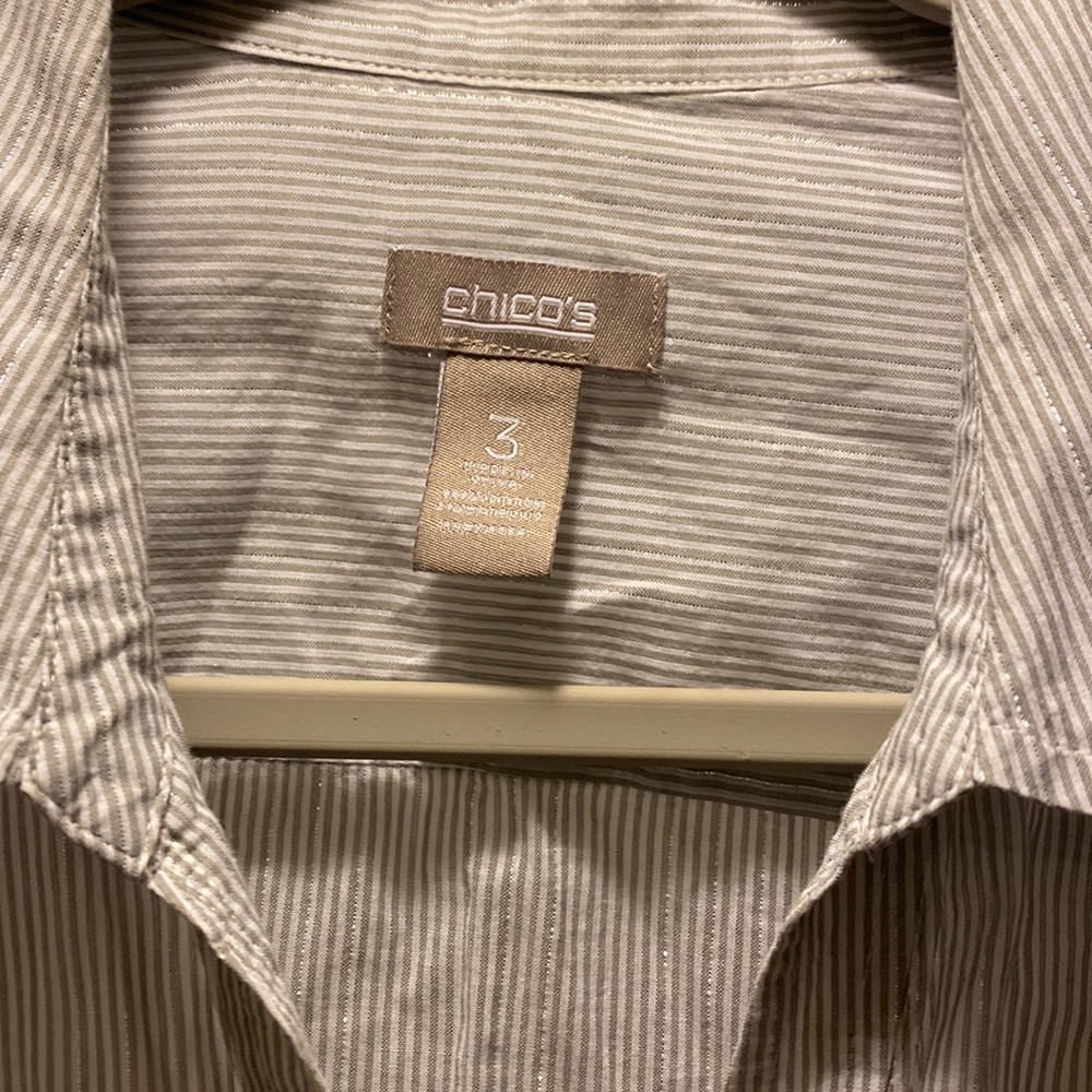 Chico’s button down with metallic thread size 3